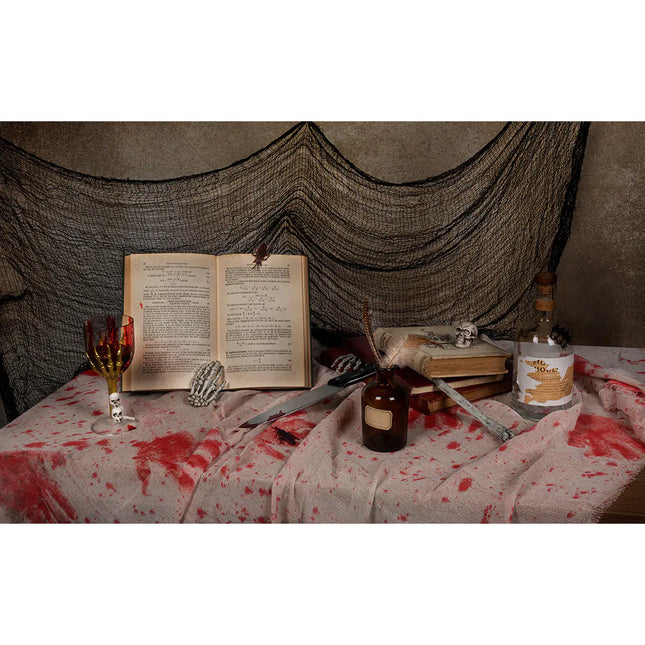 Ręce do zasłon na Halloween