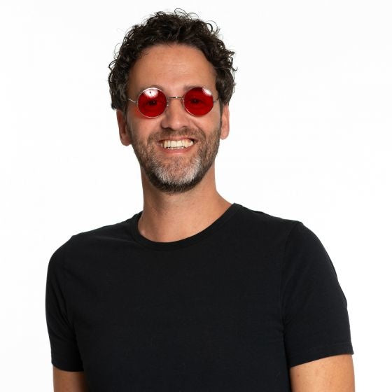 Czerwone okulary hipisowskie