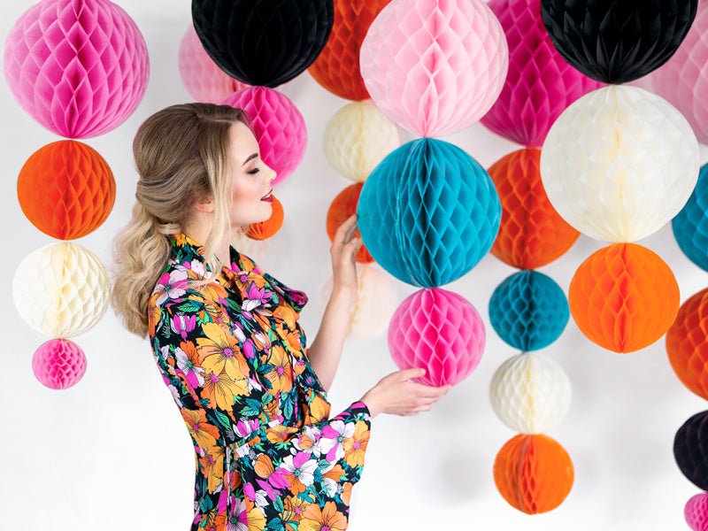 Honeycomb Bal Zwart 40cm van Partydeco koop je bij Partywinkel