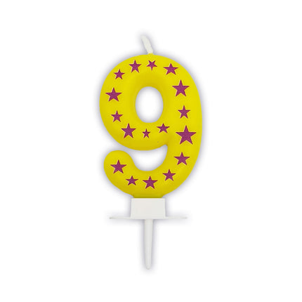 9-letnia świeca żółta z gwiazdami