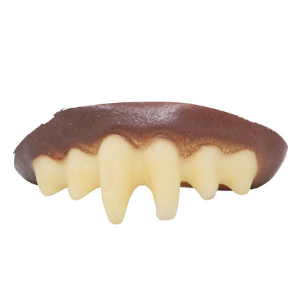 Żółte zęby wampira na Halloween