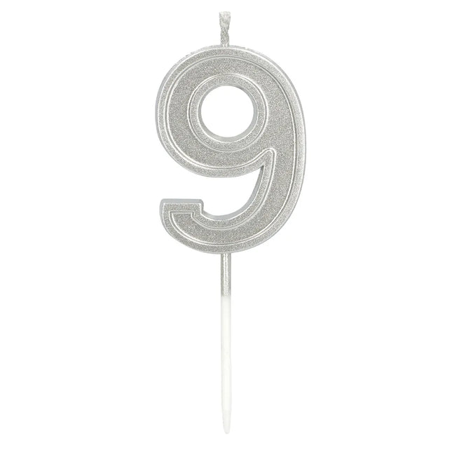 Świeczka Elegant „9” srebrna na patyczku (3 x 4,2 x 0,7 cm)