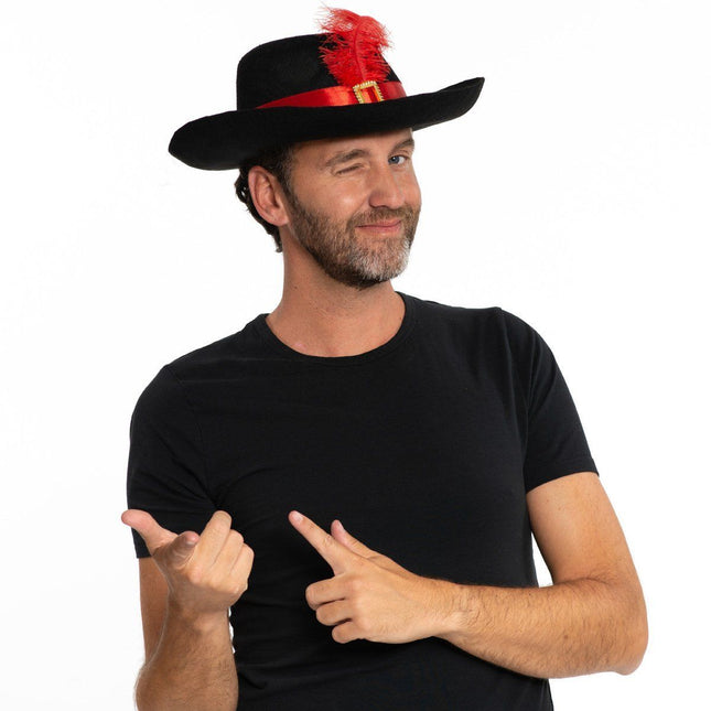 Filcowy kapelusz muszkietera