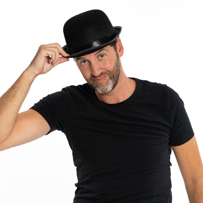 Czapka z daszkiem z czarnego filcu