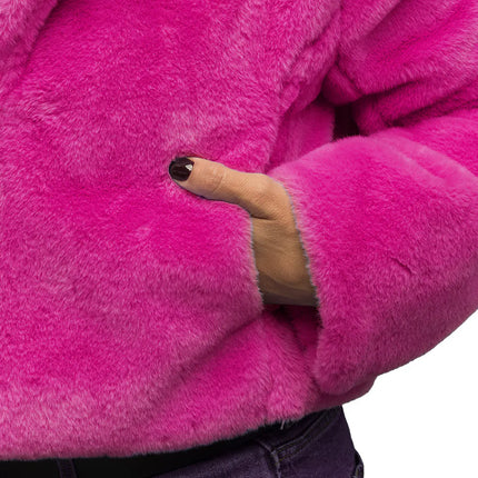 Kurtka Fluffy w kolorze rave różowym (M/L)