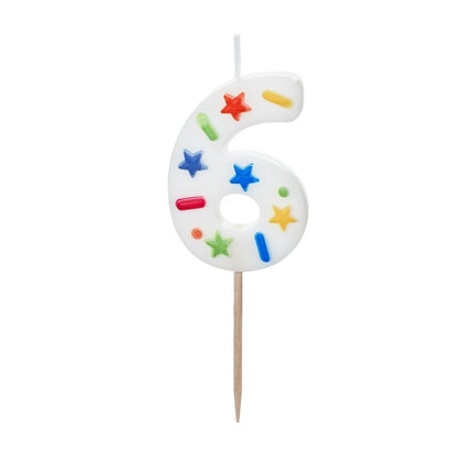 6 Jaar Kaars Gekleurd 10cm van Partydeco koop je bij Partywinkel