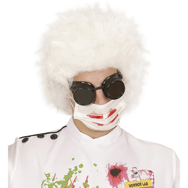 Krew w ustach na Halloween
