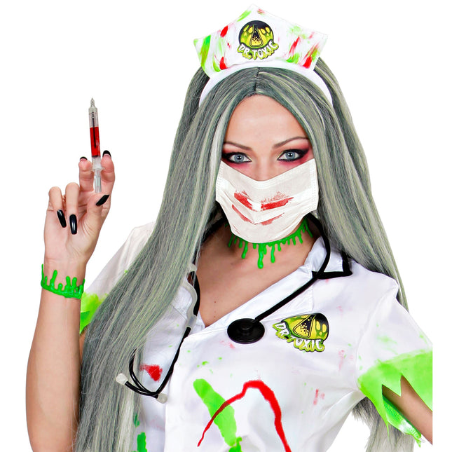 Krew w ustach na Halloween