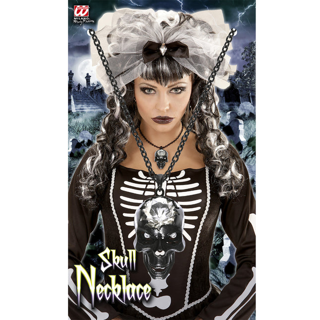 Halloweenowy naszyjnik czaszka z kamieniem szlachetnym
