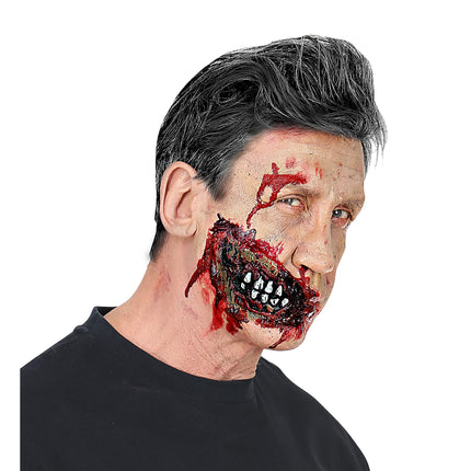 Halloweenowa sztuczna rana na policzku