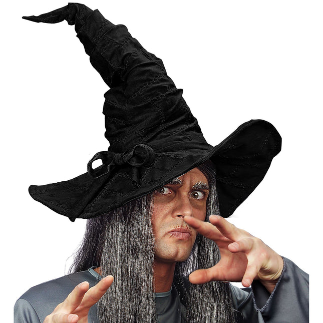 Halloweenowy czarodziej kapeluszy
