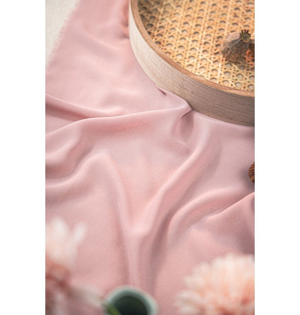 AMBER ROSE TOUCH OF WIND DECORATIE ROL 48 CM X 5 M van CHAKS koop je bij Partywinkel