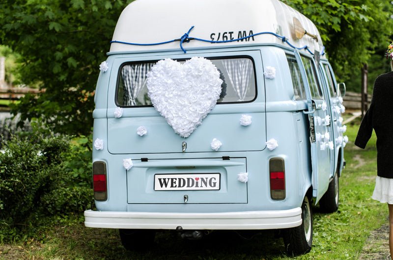 Autodecoratie Rozen Wit 9cm 24st van Partydeco koop je bij Partywinkel