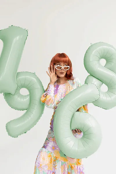Balon z figurką na 9 lat miętowo-zielony pusty 72 cm