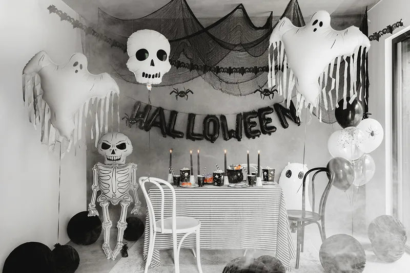 Balon helowy na Halloween Biała czarna czaszka pusty 41 cm