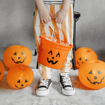 Wiaderko na Halloween Pomarańczowa dynia 20,5 cm