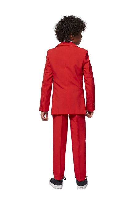 Chłopiec w czerwonym garniturze <tc>OppoSuits</tc>