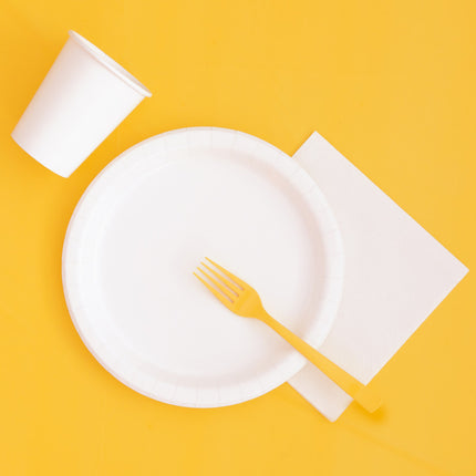 Żółty obrus plastikowy 2,74 m