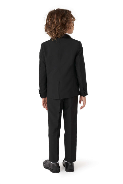 Czarny chłopiec w smokingu <tc>OppoSuits</tc>