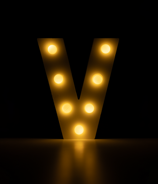 V Light Letter 16,5 cm