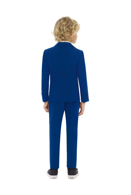 Chłopiec w ciemnoniebieskim garniturze <tc>OppoSuits</tc>