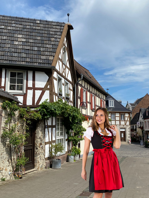 Czarno-czerwona sukienka Dirndl Oktoberfest Ladies