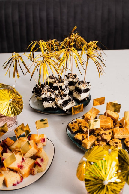 Gouden Cocktailprikkers Parasol Lang 10st van WeFiesta koop je bij Partywinkel