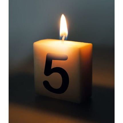 Letter Kaarsje 5 4cm van Paper Dreams koop je bij Partywinkel