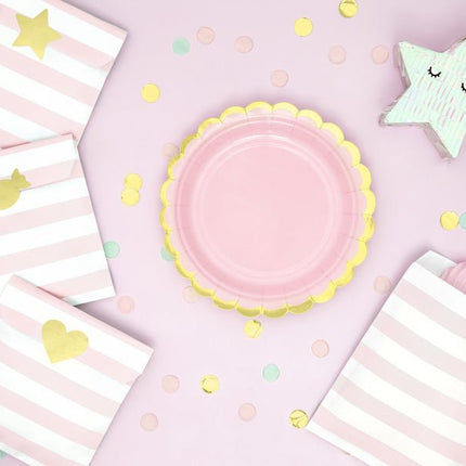 Lichtroze Bordjes Karton Goud 18cm 6st van Partydeco koop je bij Partywinkel