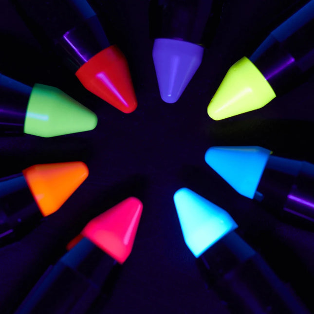 Moon Glow Intense Neon UV Body Crayons Intense Green 3.2g van Moon Creations koop je bij Partywinkel
