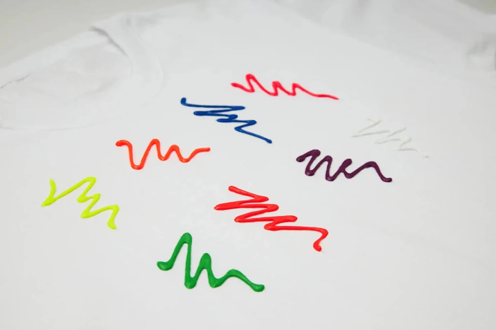 Moon Glow Neon UV Fabric Paint 30ml Intense Blue 30ml van Moon Creations koop je bij Partywinkel