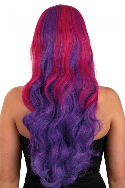 Pruik Selena Lang Met Krullen Pink Naar Paars van PartyXplosion koop je bij Partywinkel