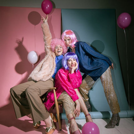 Roze Pruik Bob Met Pony van Partydeco koop je bij Partywinkel