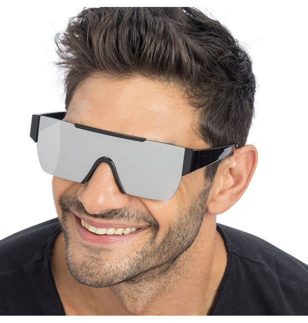 Srebrne okulary z efektem lustra - 15 cm x 15 cm x 5,2 cm