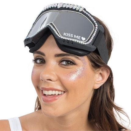 Silver Strass “Kiss Me” Skibril – 19,5 cm x 11 cm van CHAKS koop je bij Partywinkel