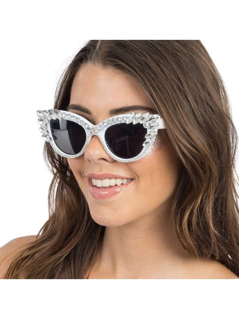 Witte Cat-Eye Bril Met Strass 15cm van CHAKS koop je bij Partywinkel