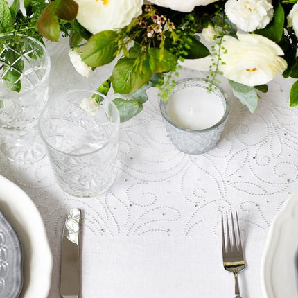 Witte Organza Stof Parels 48cm 9m van Partydeco koop je bij Partywinkel