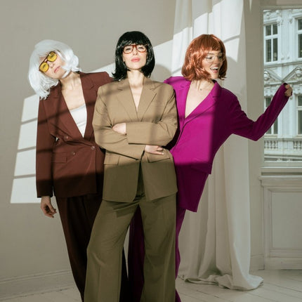 Witte Pruik Cleopatra van Partydeco koop je bij Partywinkel