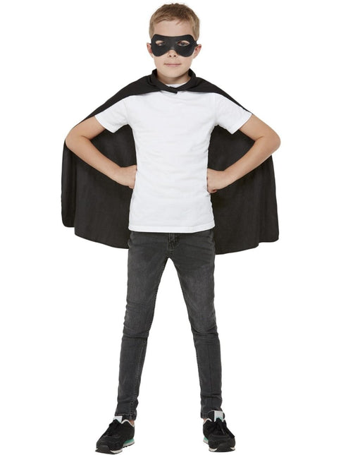 Zwarte Cape met Oogmasker van Smiffys koop je bij Partywinkel